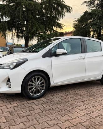 Toyota Yaris 1.0 5 porte Lounge OK NEOPATENTATI