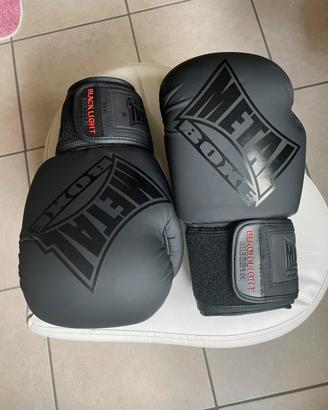Guantoni Metal Boxe