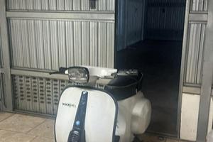 Vespa 50 special