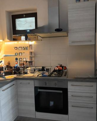 cucina completa di piano cottura e forno € 399