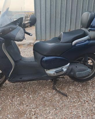 Aprilia scarabeo 500 gt