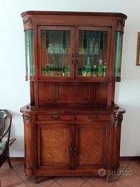 antiquariato credenza