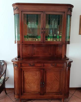 antiquariato credenza