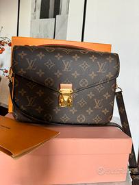 Metis Louis Vuitton Con fattura Originale