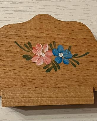 Portatovaglioli in legno