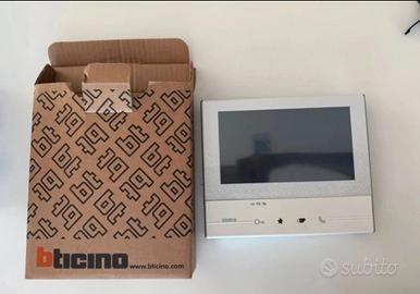 Monitor bticino classe 300x