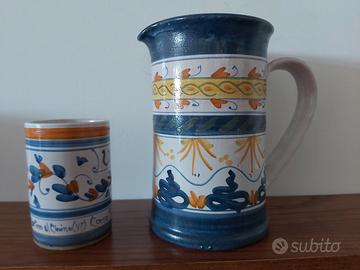 brocca e bicchiere di ceramica dipinti a mano