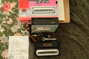 Autoradio Sony CDX-R3300 (serie Xplod / Drive-S)