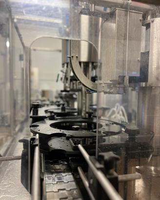 Imbottigliatrice automatica 6-6-1 tappo corona