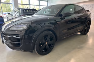 Porsche Cayenne Coupé 3.0 V6 Black Edition - IVA E