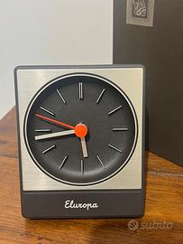 Modernariato.Elegante orologio vintage da tavolo