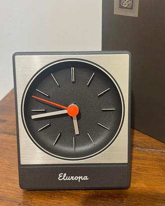 Modernariato.Elegante orologio vintage da tavolo