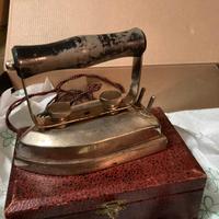 ferro da stiro antico