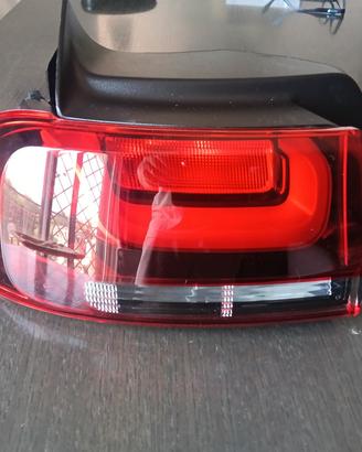 faro posteriore C4 cactus 2016 lato guida