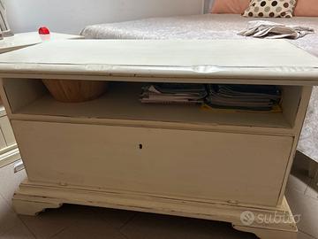 Cassapanca in legno massello