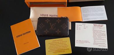 Louis Vuitton porta tessere nuovo, leggere info