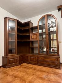 Mobile soggiorno con vetrine ad angolo