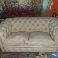 divano chesterfield in pelle 2 posti