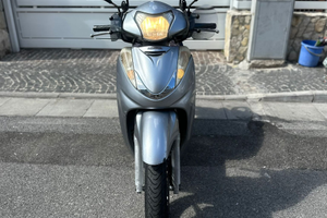 Honda sh 300 2010