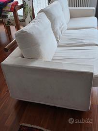 divano 4 posti in tessuto sfoderabile e lavabile