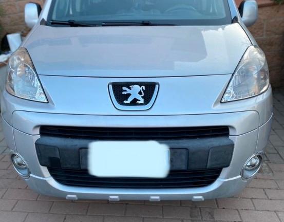 PEUGEOT Partner 2ª serie - 2010 Gancio Traino Om