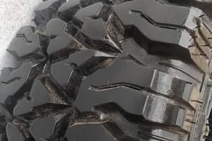 Pneumatici  215/65 R16 