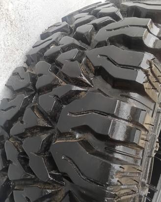 Pneumatici  215/65 R16 