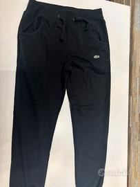 pantaloni lacoste