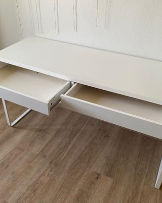 Scrivania Ikea bianca