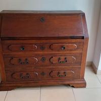 cassettone a ribalta di noce