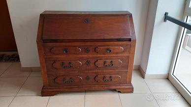 cassettone a ribalta di noce