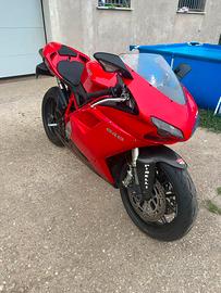 Ducati 848