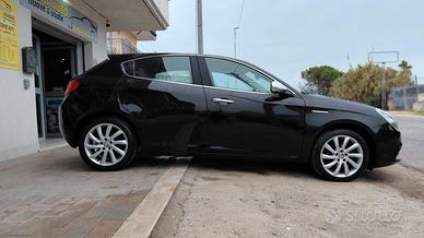 Alfa Romeo Giulietta 1.6 JTDm-2 105 CV Exclusive