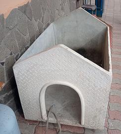 Cuccia per cani in cemento