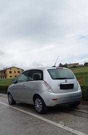Lancia y ecochic (la più accessoriata)