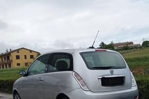 Lancia y ecochic (la più accessoriata)