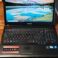PC SAMSUNG NP-R519