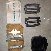 Piaggio ciao kit attrezzi completo , pedali AM ecc
