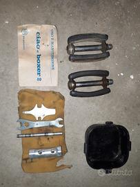 Piaggio ciao kit attrezzi completo , pedali AM ecc