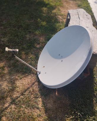 Antenna parabolica