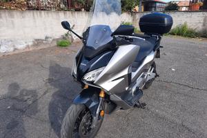 Honda Forza 750 