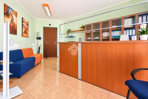 4 LOCALI A COSENZA