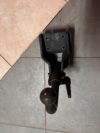 gancio traino x Pik Up a 4 fori