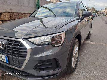 Audi Q3 2.0 TDI  150cv automatica