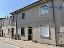 casa-a-schiera-con-cortile-in-pieno-centro