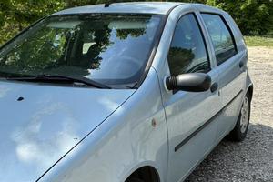 Fiat punto 188 1.2 8v
