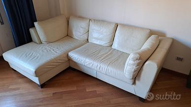 Divano pelle ad angolo