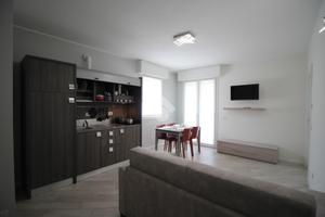 2 LOCALI A MONZA
