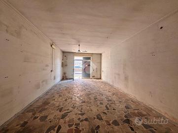 NEGOZIO A TORRE DEL GRECO