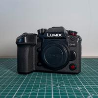 Panasonic GH6 + cage, garanzia Fowa 2026